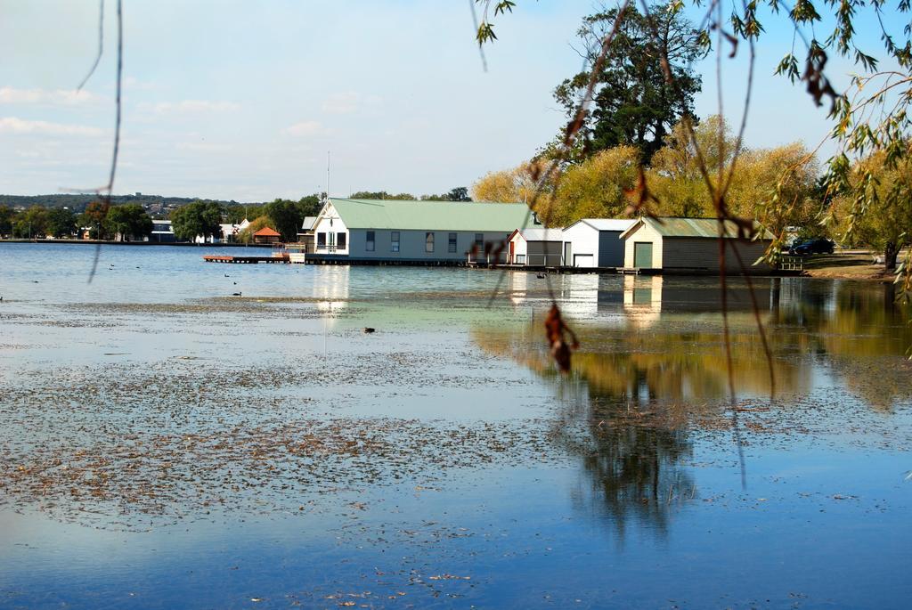 Lake Wendouree Luxury Apartments on Webster Ballarat Buitenkant foto